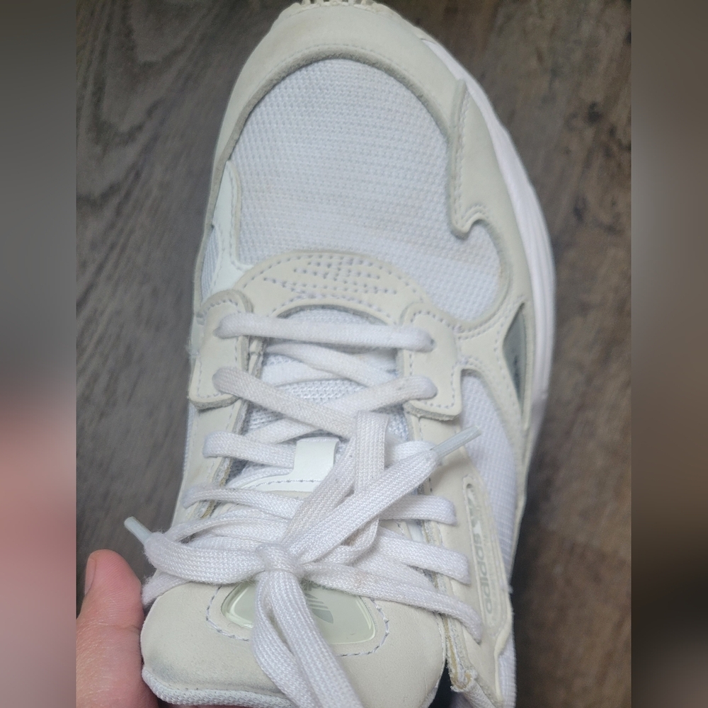 Adidas Falcon - Picture 15 of 16